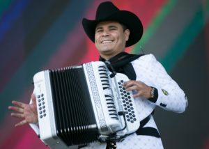 Los Tucanes performing La Chona.